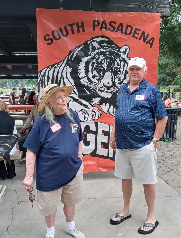 2025 Alumni Picnic group