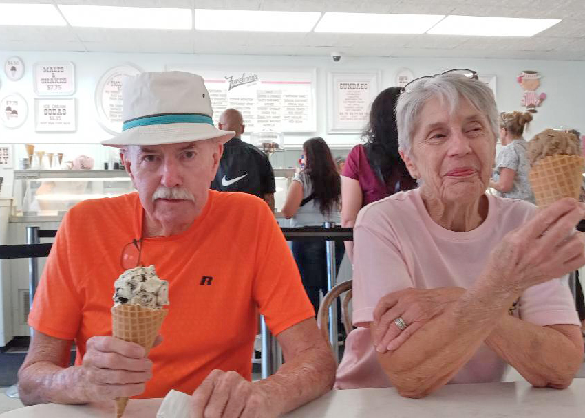 2025 Alumni picnic - Fosselman's ice cream cone